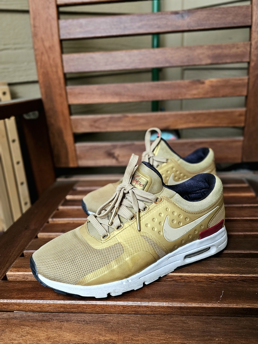 Nike Air Max Zero QS 'Metallic  Men's Size 8.